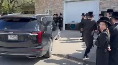 אסיפה פון גדולי ישראל קומט יעצט פאר בבית כ"ק אדמו"ר מסקווירא שליט"א בהשתתפות האדמו"רים מסאטמאר, וויזניץ מאנסי שליט"א ועוד, מיט קאנגרעסמאן מייק לאולער 