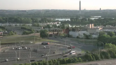 צעהן קריג דעפארטמענט ארבעטער זענען צווישן די 23 פארוואונדעטע ביי א מעטרא באס עקסידענט נעבן וואשינגטאן די סי 