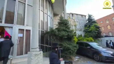 וואס האט זיך אפגעשפילט ביים מאוו עקספאו?