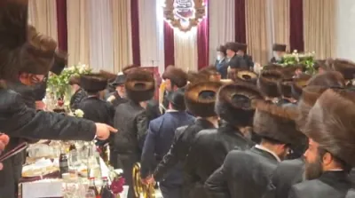 צענדליגע ערשטע ווידעאס פונעם היסטארישן שבת בחצר הקודש בעלזא 