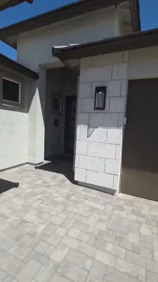 אידן באזוכן אין קאסא גראנדא אריזאנע 