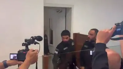 א געריכט אין מדינת ישראל האט פארלענגערט דעם ארעסט פון די אקטיוויסטן וואס זענען געווען פארמישט אינעם עזה פלאטילא אינצידענט, אין די צייט וואס שפאניע פאדערט מען זאל זיי שוין באפרייען.