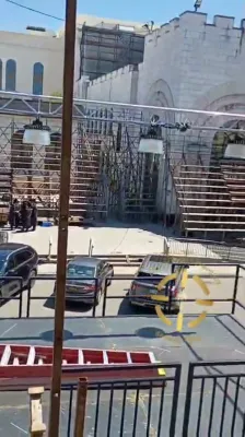 צוגרייטונגען צים גרויסארגטיגן מעמד הדלקה ל"ג בעומר בחצר הקודש סקווירא 
