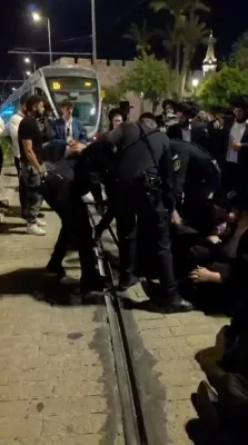 נאך ווידיאוס פון די הפגנות קעגן די גזירת הגיוס