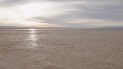 אמעריקאנער מיליטער פירט דורך טרענירונגען מיטן B-1B הייפערסאניק וואפן