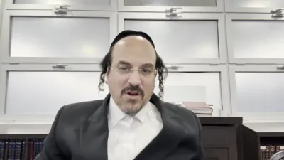 א הערליכע מעשה פון הרה"ק רבי מרדכי, המגיד מטשערנאביל זי"ע: "מרא דשמיא האט געהייסן זאגן כתר" &ndash; דורך הרב אליהו שווארץ, ביים שיעור עמוד היומי 'דרשו' מסכת יומא דף ה'