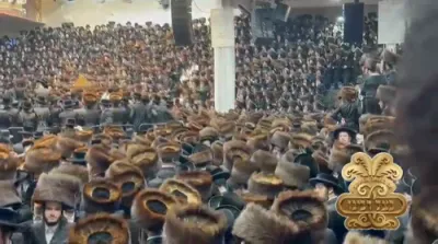 חלק ג': פולע ווידיאוס פון די הכנסת ספר תורה בחצר הקודש סאטמאר