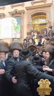 חלק ג': פולע ווידיאוס פון די הכנסת ספר תורה בחצר הקודש סאטמאר