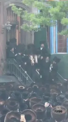 חלק ג': פולע ווידיאוס פון די הכנסת ספר תורה בחצר הקודש סאטמאר