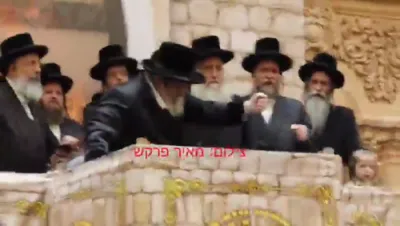 פייערדיגע הדלקה דורך בחצר הקודש וויזניץ 