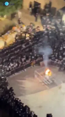 דראון ווידיאו פון מעמד ההדלקה ביי הגר"ש אלתר שליט"א 