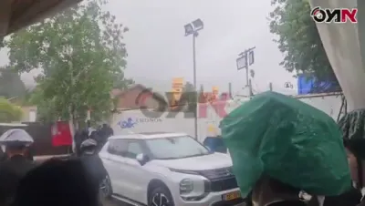 פולע סצענעס: טענץ, הדלקות, און תפלות, אין הר הקודש מירון