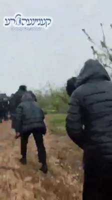 פולע סצענעס: טענץ, הדלקות, און תפלות, אין הר הקודש מירון