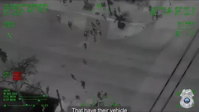 טעמפא פאליציי האט ארעסטירט 22 טינעידזשערס און יונגע ערוואקסענע נאכדעם וואס א ווילדע "טין טעיקאווער" האט אויסגעבראכן נעבן דעם קורטיס היקסאן פארק, דער פאליציי טשיף ווארנט די עלטערן: "זייטס וואוסן וואו אייערע קינדער געפינען זיך"