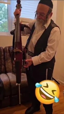 חאצאצקער רבי איז משמח א איד