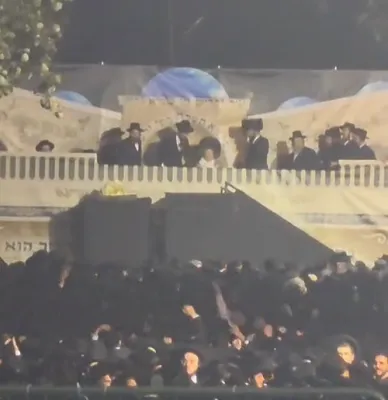 ערשטע ווידיאוס פון די הדלקה אין ירושלים בצל הרה"ק רבי יעקב מאיר שעכטער שליט"א 
