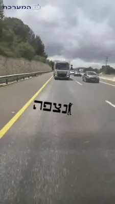 ערשטע בילדער פון די הדלקה דורך כ"ק אדמו"ר מבאיאן שליט"א 