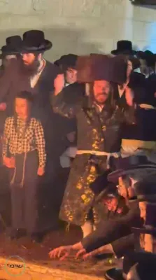 לג בעומר בצל צינור השפע כ"ק אדמו"ר מקרעטשניף כפר עטה שליט"א 