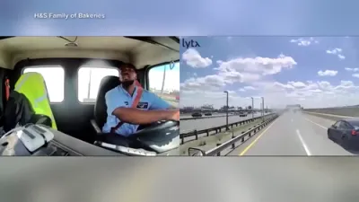 wow סצענע ווי די רעדל פון א יוניידעט עיליינס קראכט אריין אין א בעקעריי טראק אויפן ניו זשערי טורנפייק 