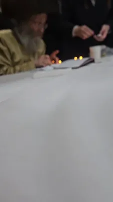 קורצע ווידיאו פון נעילה ביי הרה"צ רבי אלימלך בידערמאן שליט"א 