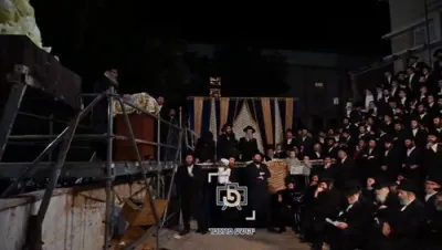 מעמד הדלקה לכבוד התנא האלוקי רבי שמעון בר יוחאי בראשות הגה"צ ראש ישיבת סאטמאר בני ברק שליט"א ע"פ שיכון קרית יואל בני ברק