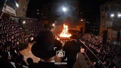 מעמד הדלקה לכבוד התנא האלוקי רבי שמעון בר יוחאי בראשות הגה"צ ראש ישיבת סאטמאר בני ברק שליט"א ע"פ שיכון קרית יואל בני ברק