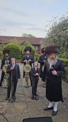 אריבער 250 פרויען אלמנות פון גאנץ אייראפע זיך צומגעקומען בראשות הרבנית הצדיקת מסאטמאר תליט"א פאר א שבת מלכתא