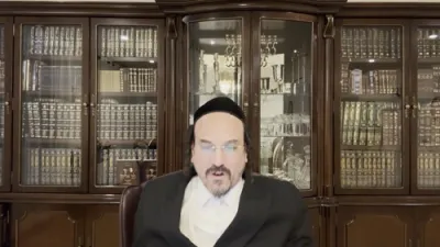 א הערליכע מעשה פון הגה"צ רבי זונדל קרויזר זצ"ל" &ndash; דורך הרב אליהו שווארץ, ביים שיעור עמוד היומי 'דרשו' מסכת יומא דף ז'