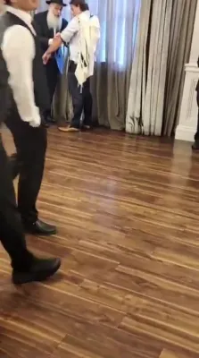 תפלין לייגן ביי א חתונה 