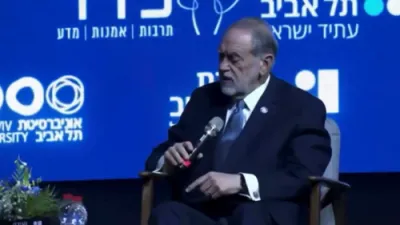 "די אימיראטן זענען א ראיה": האקאבי באשטעטיגט אז מדינת ישראל האט געשיקט די 'אייראן דאום' סיסטעמען צוזאמען מיט די אפעראטארס צו די אימיראטן ער בארימט זיך אז די עמיראטער האבן ווייטער געפלויגן קיין מדינת ישראל ווען אנדערע האבן איבערגעלאזט די לאנד.