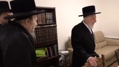 כ"ק אדמו"ר מסקאליע שליט"א בביקור אצל כ"ק אדמו"ר מליסקא שליט"א