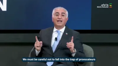 פרינץ רעזא פאהלאווי ווארענט די איראנער גולים, אז די איראנער 'רעוואלוציאנערי גארדס' ארבעטן פלייסיג אונטערצוגראבן און צוברעכן סיי וועלכע פאראייניגטע אפאזיציע