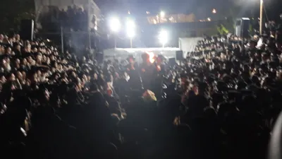 ווידיאו: הדלקה לג בעומר ביי הרה"צ רבי צבי מאיר זילבערבערג שליט"א 
