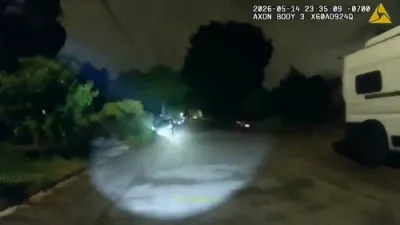 א פאליציי אפיציר אין פארטלאנד געכאפט א שווערע זעץ אין פנים מיט א גרויסע שטיין דורכאויס א ווילדע טשעיס.