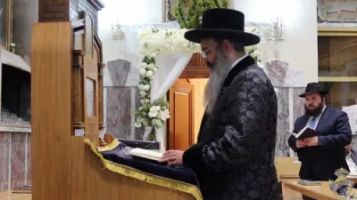 כ"ק אדמו"ר מסאדיגורא ירושלים שליט"א ביים לעצטן ספירת העומר 