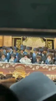 ווידיאוס פון מוצאי שבועות בחצר הקודש וויזניץ 