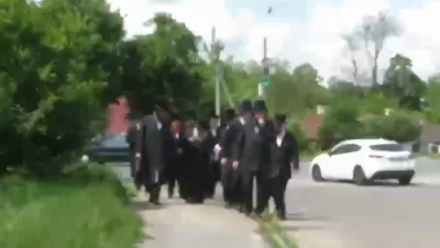 כ"ק גאב"ד מאקאווא שליט"א אין מעזיבוז אויף יום טוב שבועות הילולא פון הייליגן בעל שם טוב זי"ע 