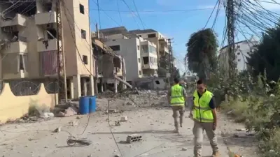 לבנון איז אויפגערודערט נאך שווערע מדינת ישראל אטאקעס וואס האבן אנגעזייט גרויסע חורבנות נעבן א שפיטאל קאמפלעקס.