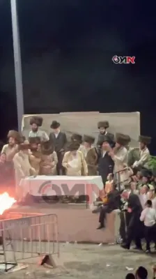 הערליכע ווידיאוס פון די הדלקה אין מירון יעצט מוצאי שבת דורך כ"ק אדמו"ר מלעלוב שליט"א 