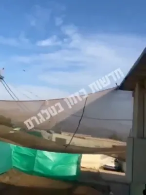 חיזבאלא זעלבסטמארד דראון האט אריינגעקראכט אין אן ארמיי באזע אין צפון מדינת ישראל, וואו עס ווערט באריכטעט איבער פארוואונדעטע סאלדאטן 