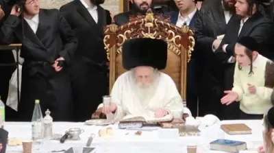 נעילת החג ביי כ"ק אדמו"ר מתורת חכם שליט"א 