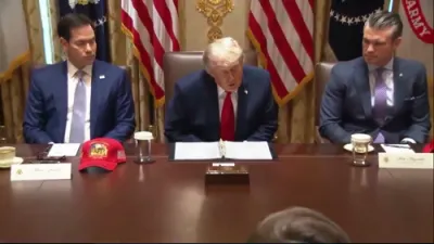 פרעזידענט טראמפ לויבט אויס די געטרייע ארבעט פון טולסי גאבארד אלס דירעקטאר פון די נאציאנאלע אינטעלידזשענס.