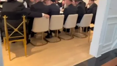 היסטאריע אין סאטמאר: חלוקת ירושת חפצים פון כ"ק אדמו"ר בעל ברך משה זצ"ל פארגעקומען היינט אין מאנסי 