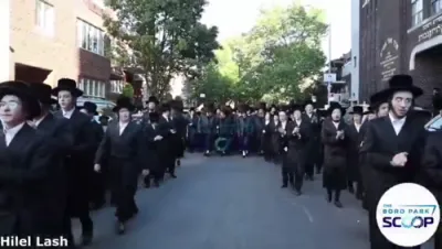 שמחת החתונה בחצר הקודש באבוב 45