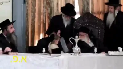 חומש סעודה ביי אור אייניקל פון כ"ק אדמו"ר מצאנז שליט"א 