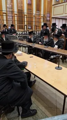  ניחום אבלים ביי כ"ק האחים האדמורי"ם מראחמיסטריווקא שליט"א