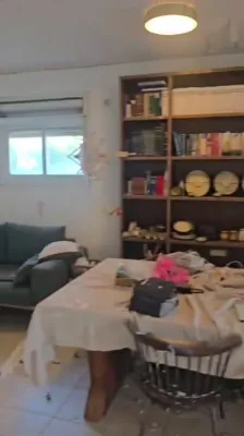 אן איראנער מיסיל האט דירעקט געטראפן אן ישוב אין די וועסט בענק, אנווארפנדיג שווערע שאדנס פאר הייזער דורכאויס די לעצטע כוואליע פון אטאקעס.