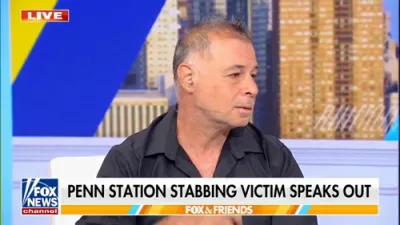 "רציחה אין די אויגן" &ndash; אן איבערלעבער שילדערט די בלוטיגע מעסער אטאקע דורך א היימלאזן פארשוין ביי א כאאטישע אטאקע אויף פינף מענטשן אין פען סטעישאן.
