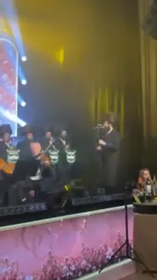  קדש את שמך - אייזיק האניג, זאנוויל וויינבערגער, מקהלת מלכות, יואלי דיקמן 