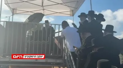 כ"ק אדמו"ר מגור שליט"א ביים אנקומען צום פראטעסט קעגן גזירת הגיוס 